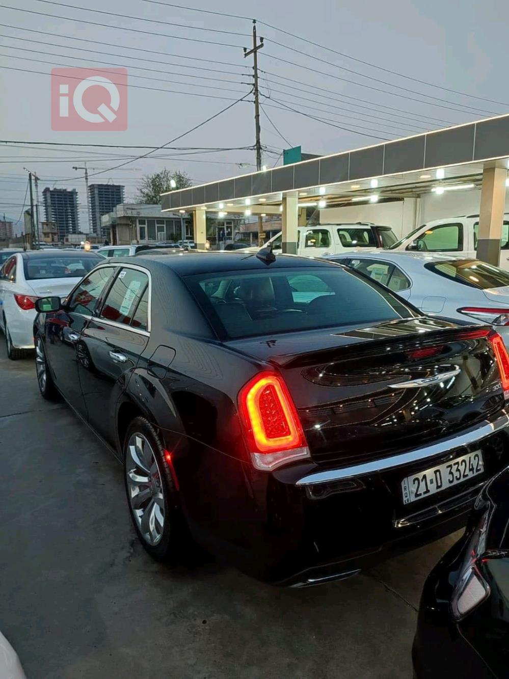 کرایسلەر 300